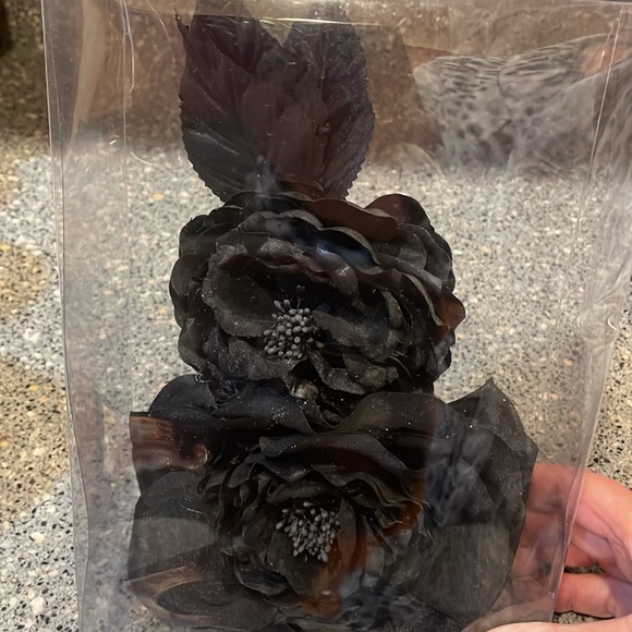 Accessories - NIB Black Floral Shoulder Enhancement Fabric Pin